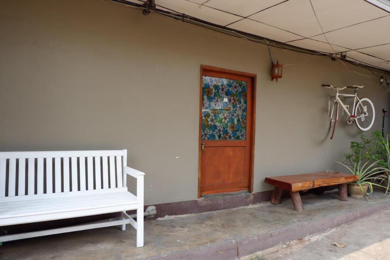 Chokchai Hotel Ban Huai Maenam Noi Exteriér fotografie