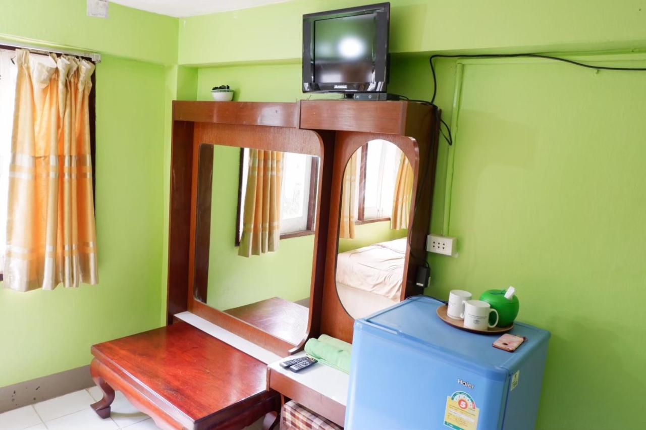 Chokchai Hotel Ban Huai Maenam Noi Exteriér fotografie