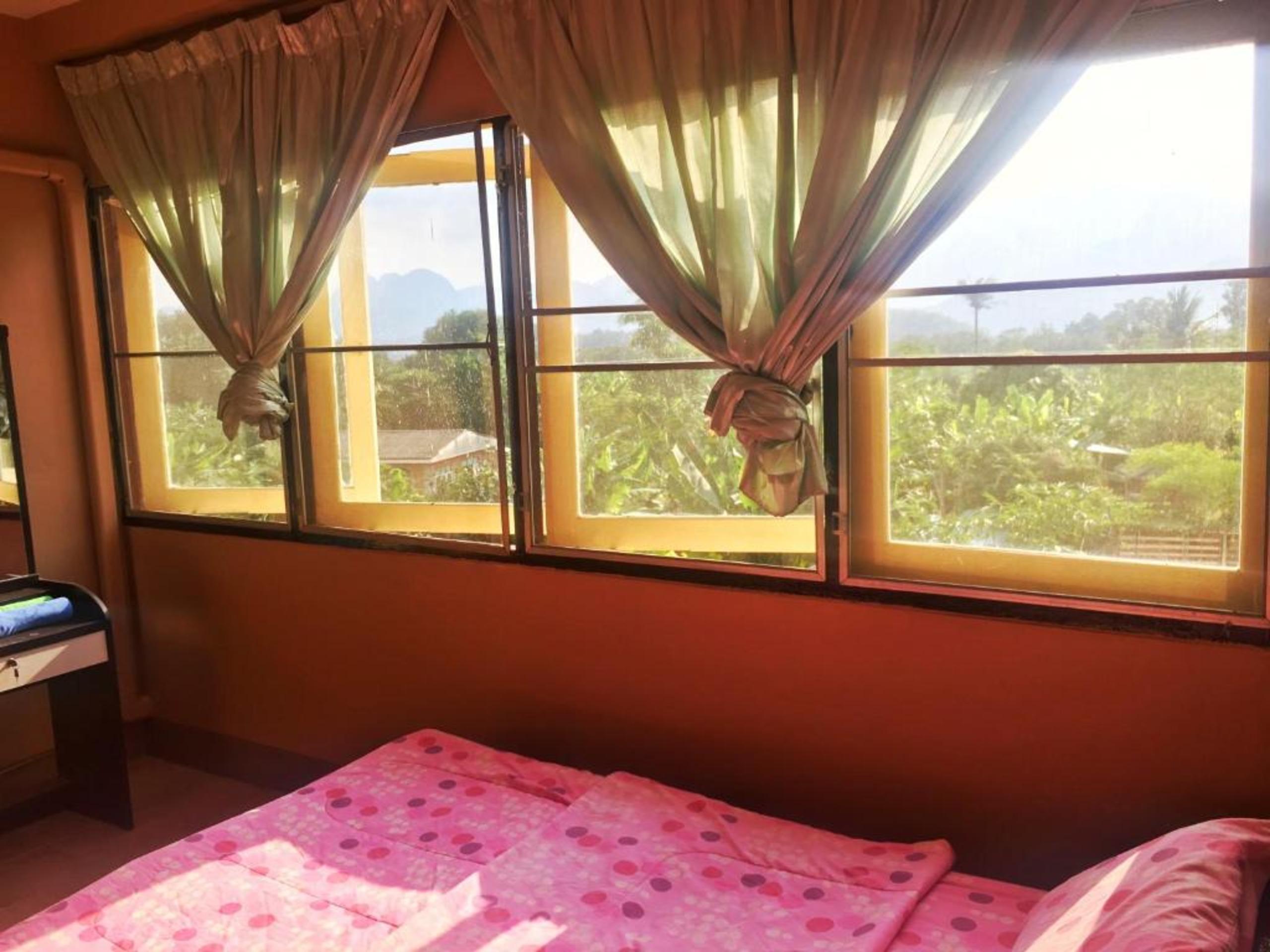 Chokchai Hotel Ban Huai Maenam Noi Exteriér fotografie